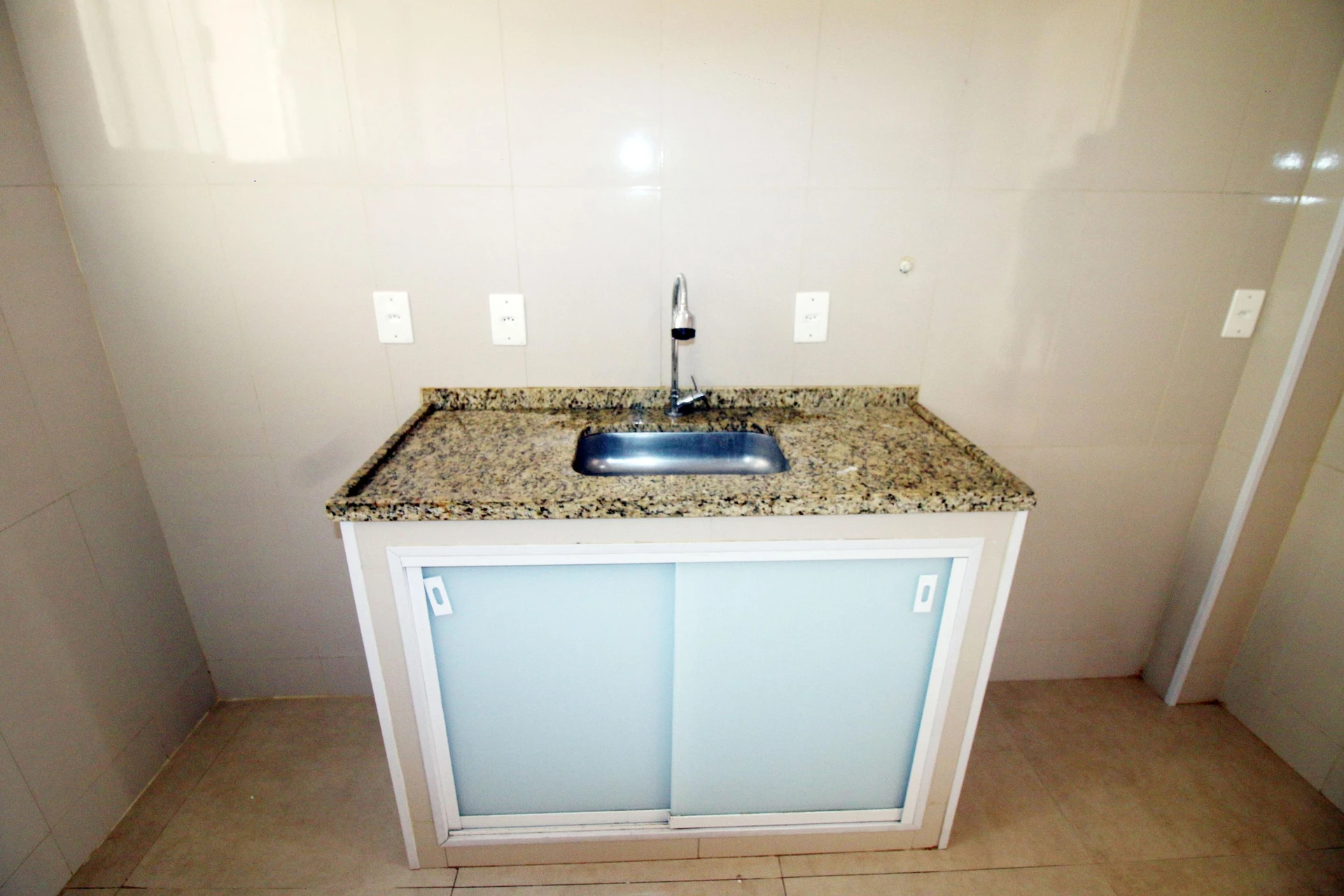 Apartment, 48 m², with wood or laminate floors — photo 14