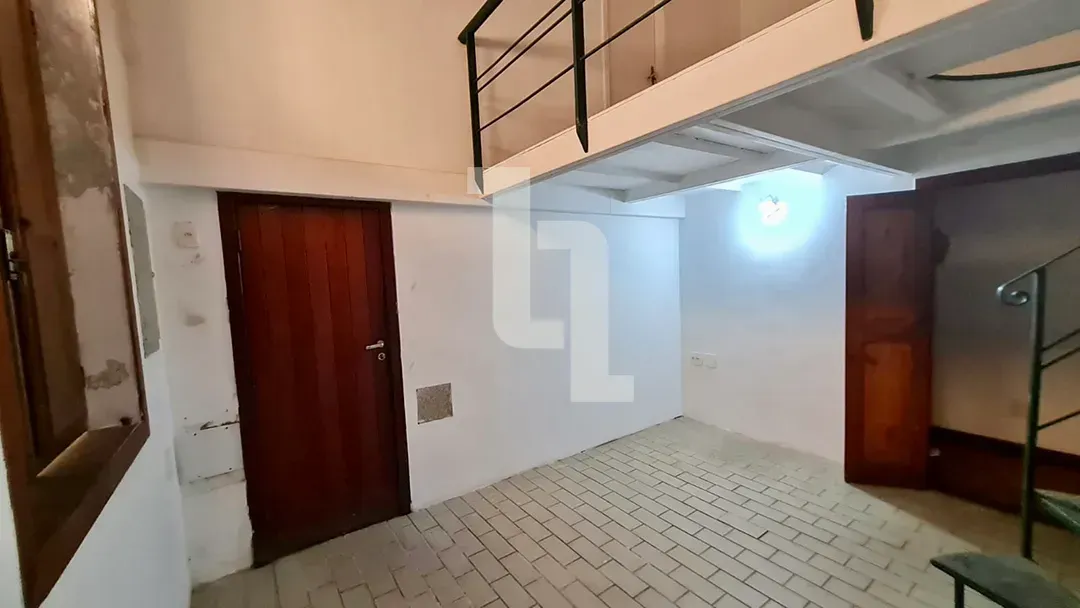 Casa sem mobília com 4 quartos e 4 banheiros — photo 17