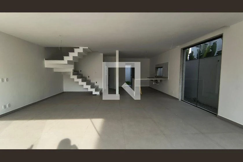 4-bedroom house with 210 m² and 4 parking spaces — photo 28