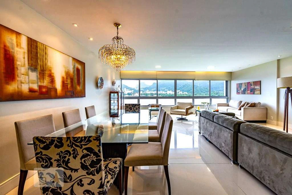 Rental apartment with 4 bedrooms and 200 m² — photo 14