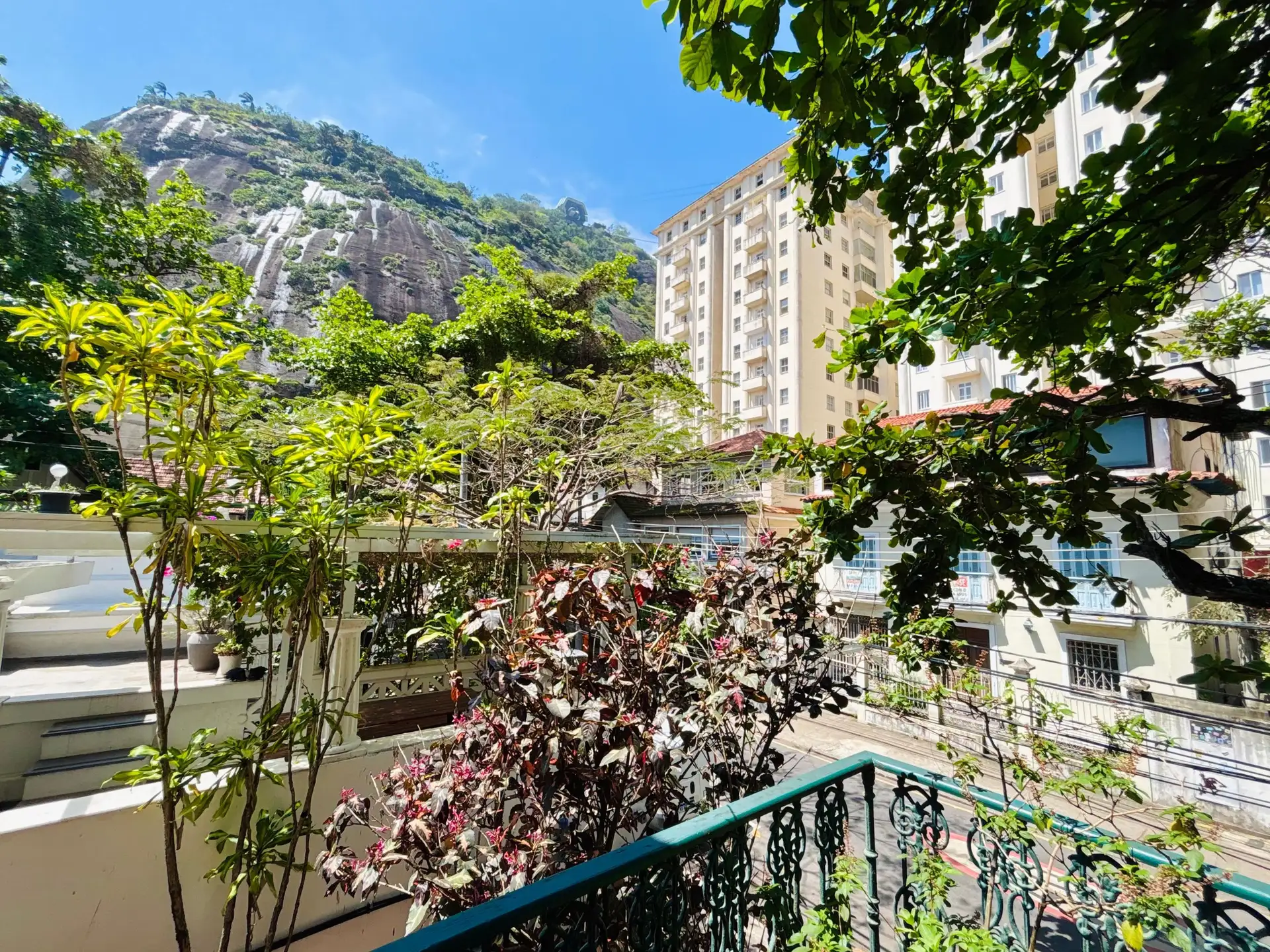 Furnished house, 380 m², with a grill on the balcony — photo 18