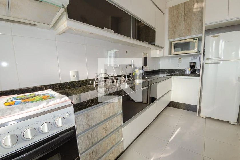 Apartamento amueblado con 2 dormitorios y 115 m² — photo 2