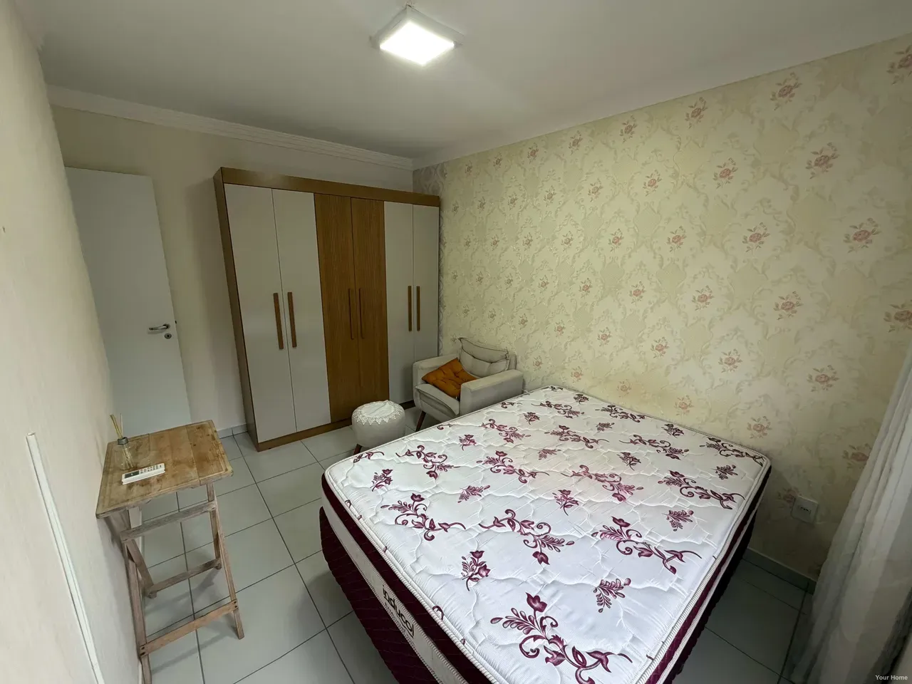 2-bedroom apartment in a building with a pool — photo 3