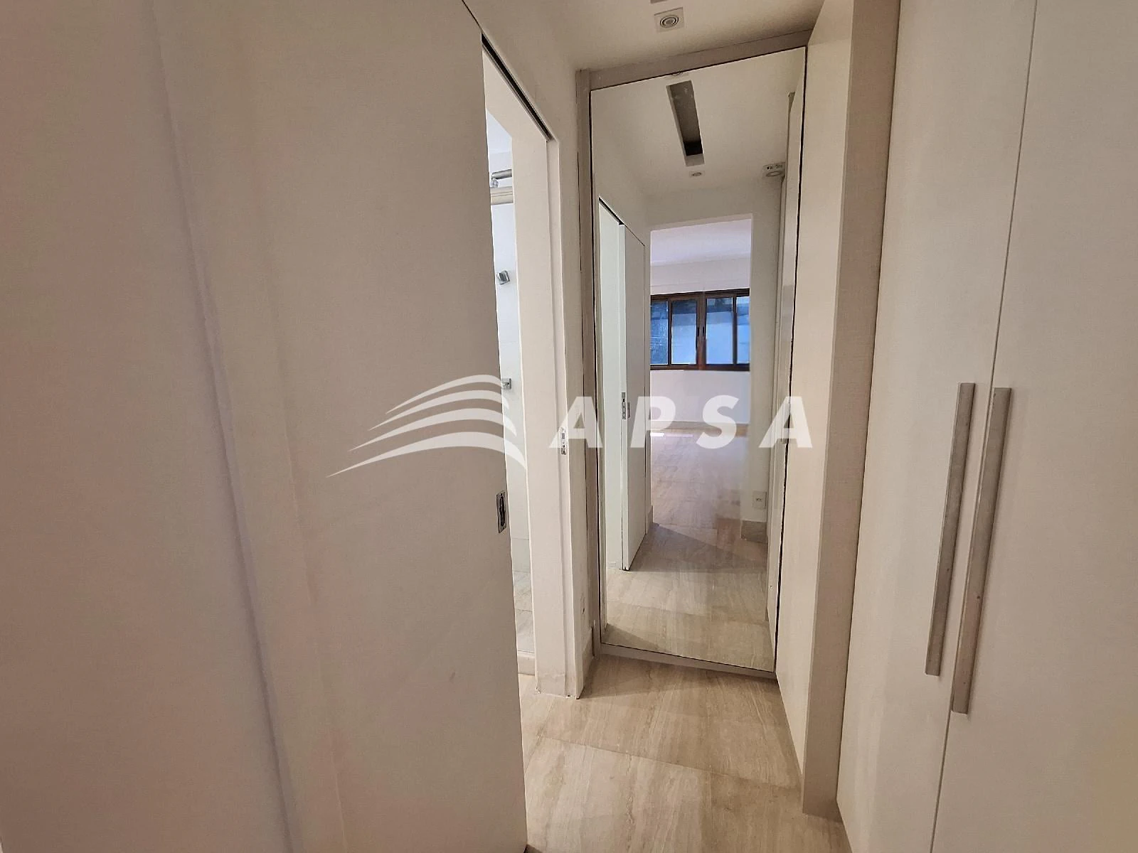 Apartment, 96 m², with a glass-enclosed balcony — photo 20