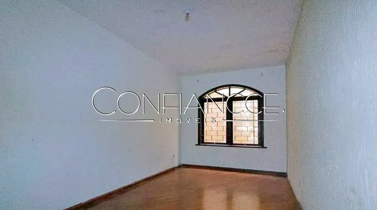 House with 8 bedrooms, 5 baths and 5 parking spots — photo 11