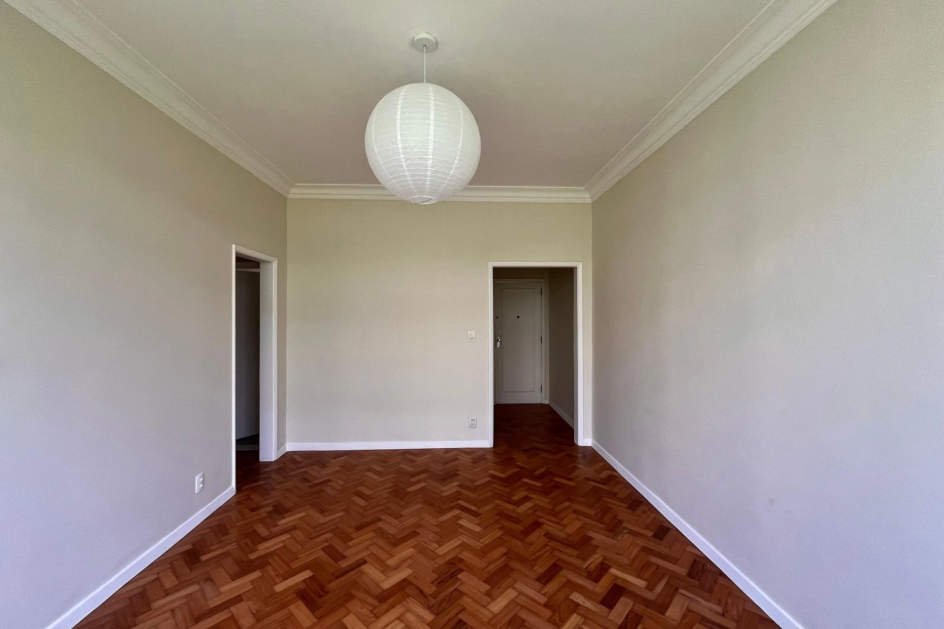 2-bedroom apartment with floor-to-ceiling windows — photo 17