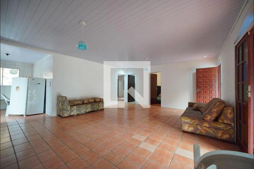 Casa com 3 quartos, 240 m² e 12 vagas de garagem — photo 3