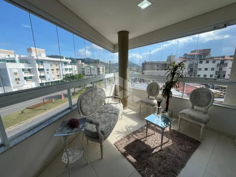 Furnished apartment, 100 m², with a glass-enclosed balcony — photo 5