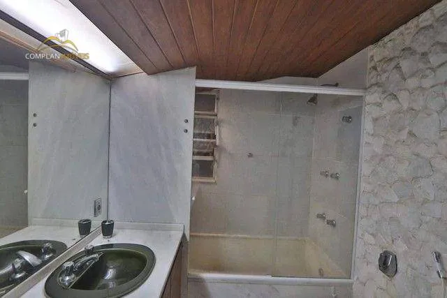 Furnished 3-bedroom apartment with 200 m² — photo 19