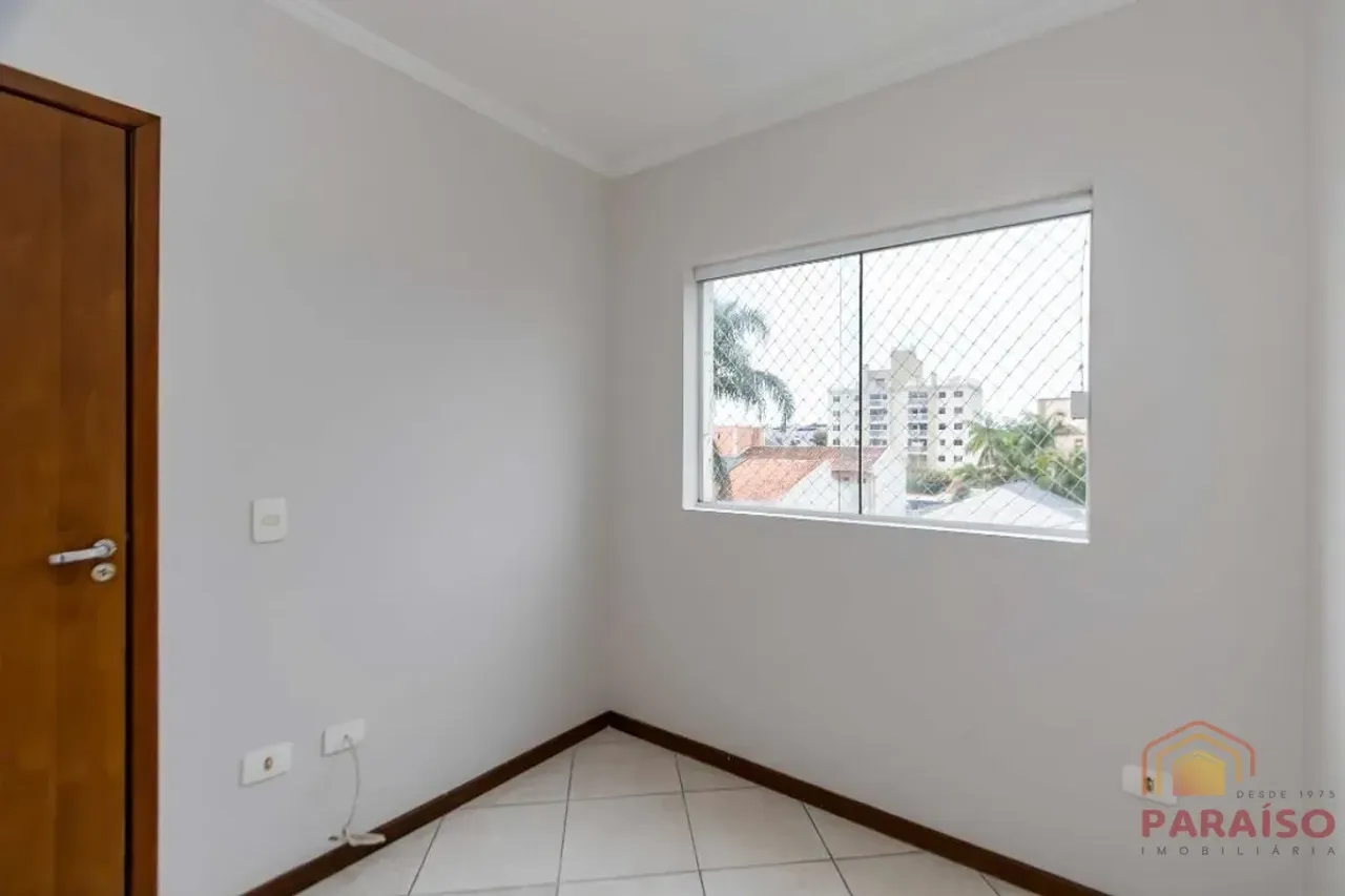 Rental apartment with 2 bedrooms and a balcony — photo 5