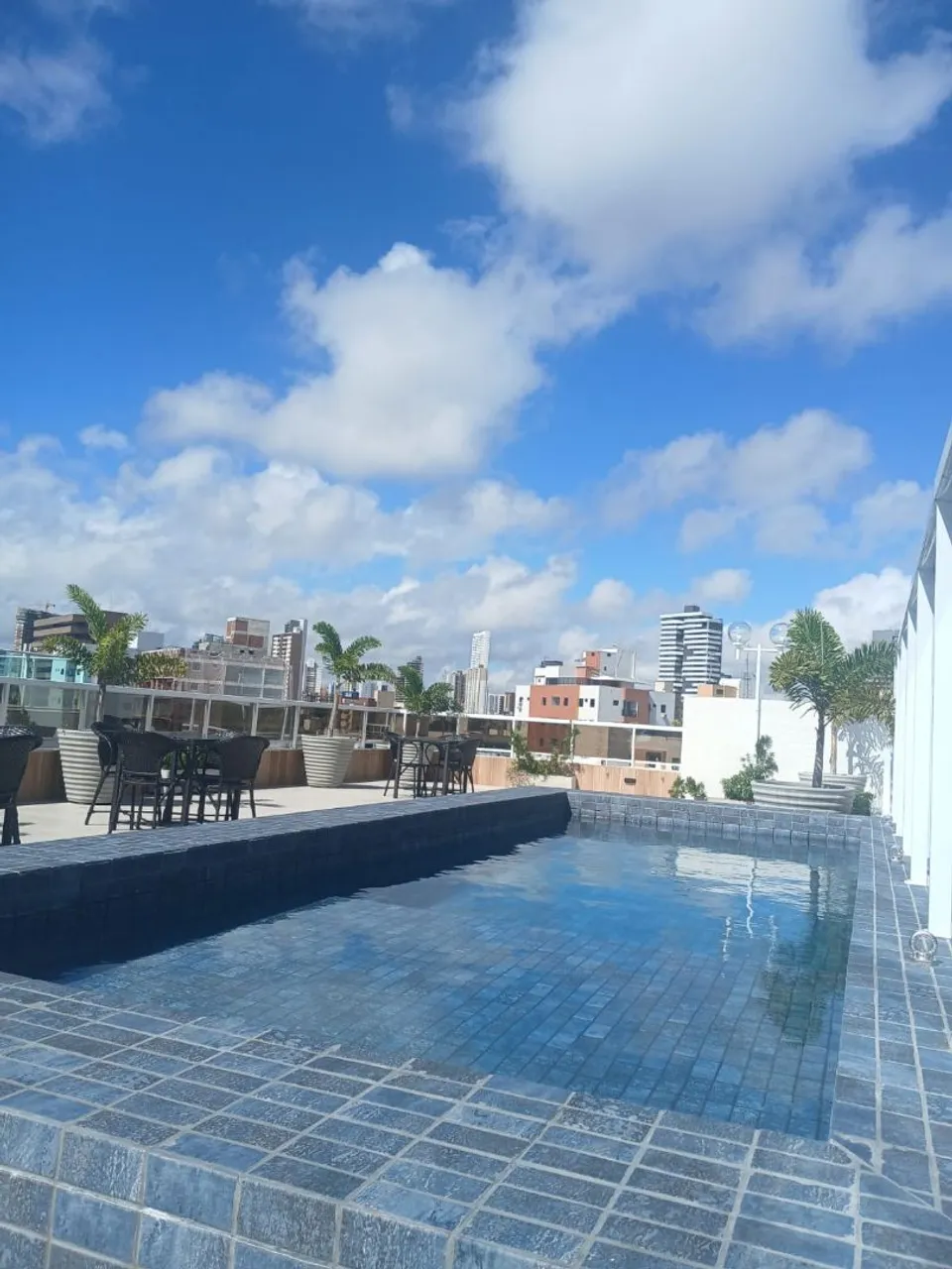 Furnished 1-bedroom apartment with a balcony and no parking — photo 9