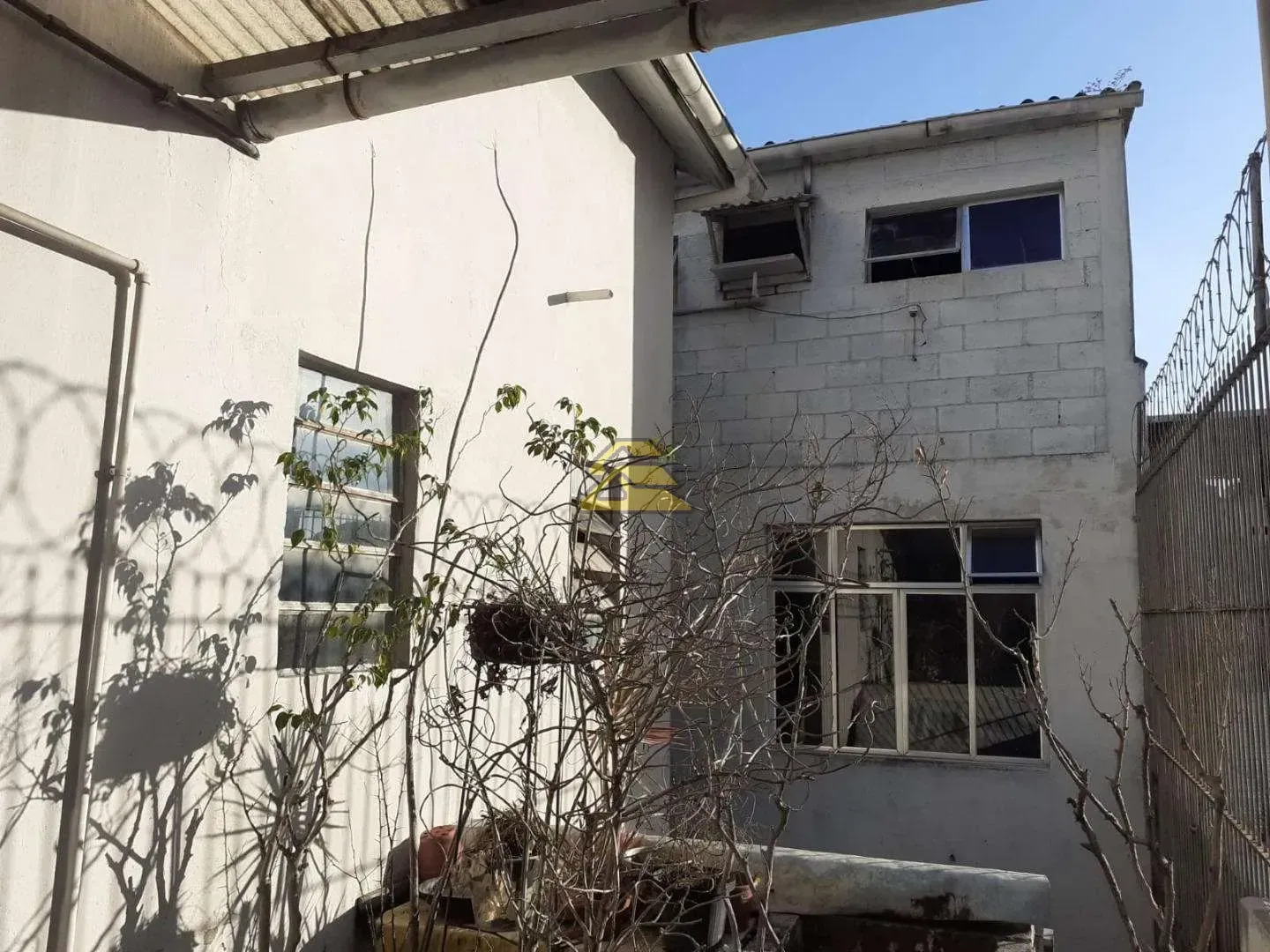 Unfurnished house with 2 bedrooms and a balcony — photo 21