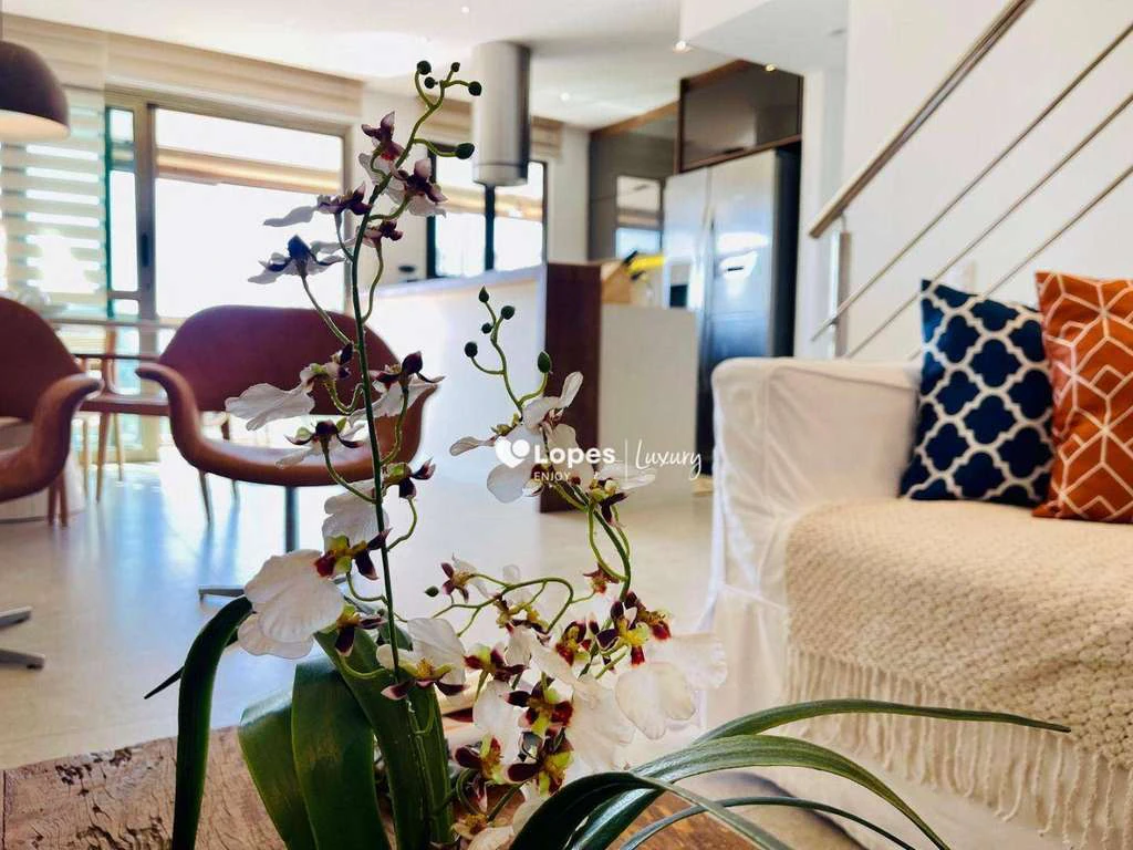 158 m² duplex penthouse with 3 bedrooms and 4 bathrooms — photo 18