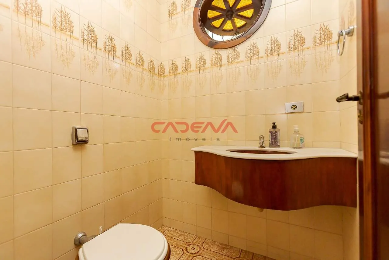 House with 5 bedrooms, 3 en-suites and 660 m² with 6 spaces — photo 20