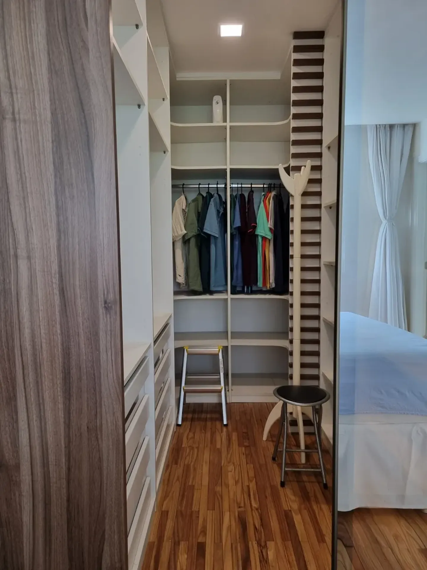Apartamento mobiliado com 3 quartos e cozinha separada — photo 26