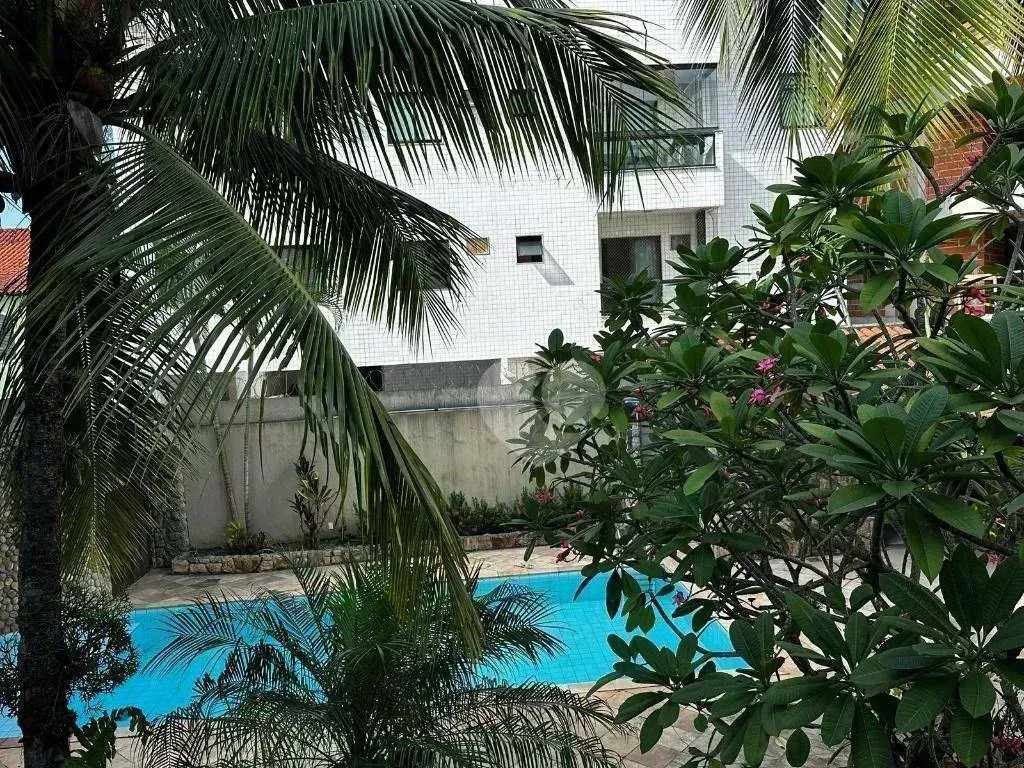 House with 3 bedrooms and 600 m², 4 parking spots — photo 49