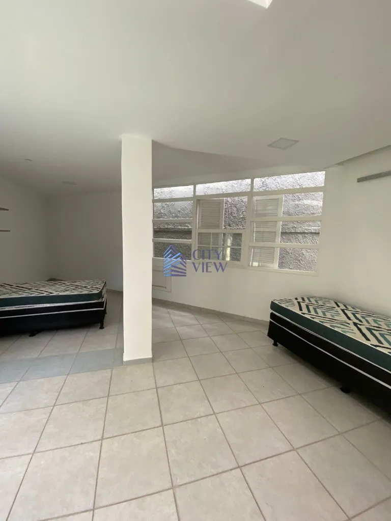 Unfurnished 4-bedroom house with 1000 m² — photo 31