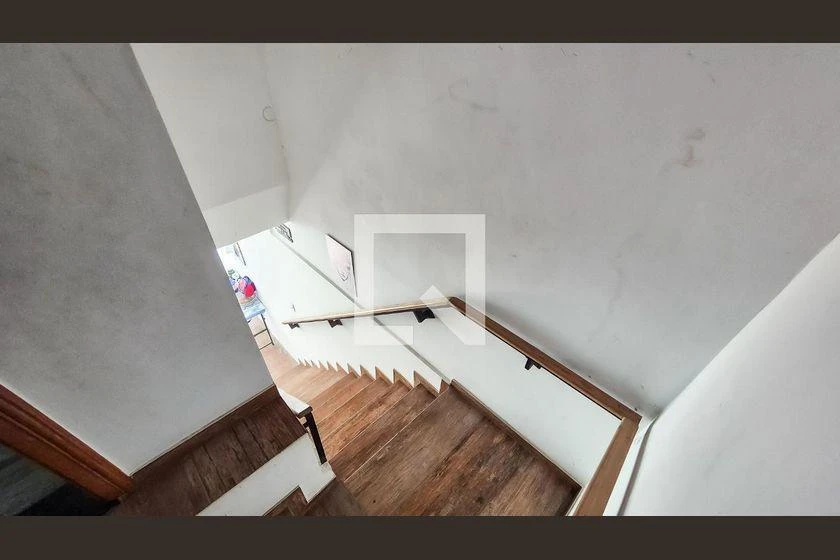 Casa com 4 quartos e 4 banheiros para alugar — photo 50