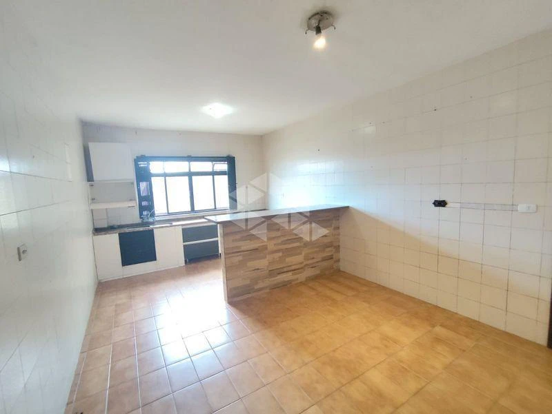 One-bedroom, 40 m² apartment in Florianópolis — photo 3