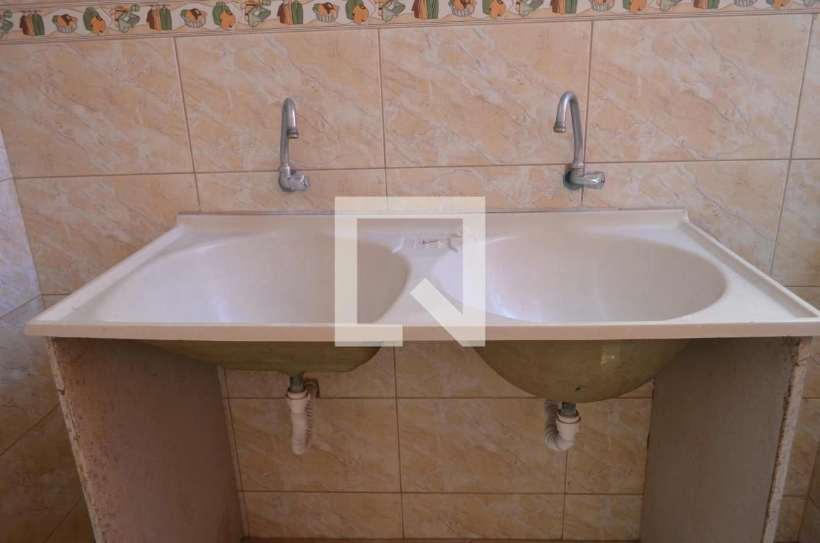 Unfurnished house with 2 bedrooms and private garden — photo 38