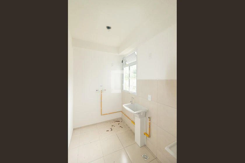 2-bedroom apartment in a building with a gym — photo 33