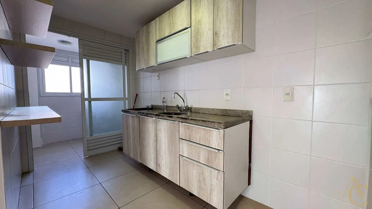 Furnished 129 m² apartment with 3 bedrooms and 1 parking space — photo 5