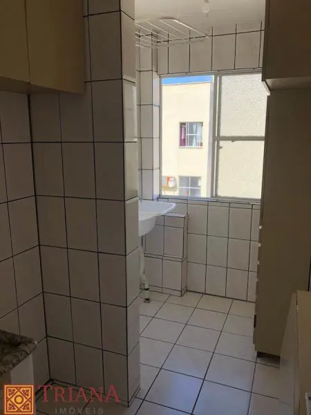 44 m² apartment with 2 bedrooms and a glass shower — photo 9