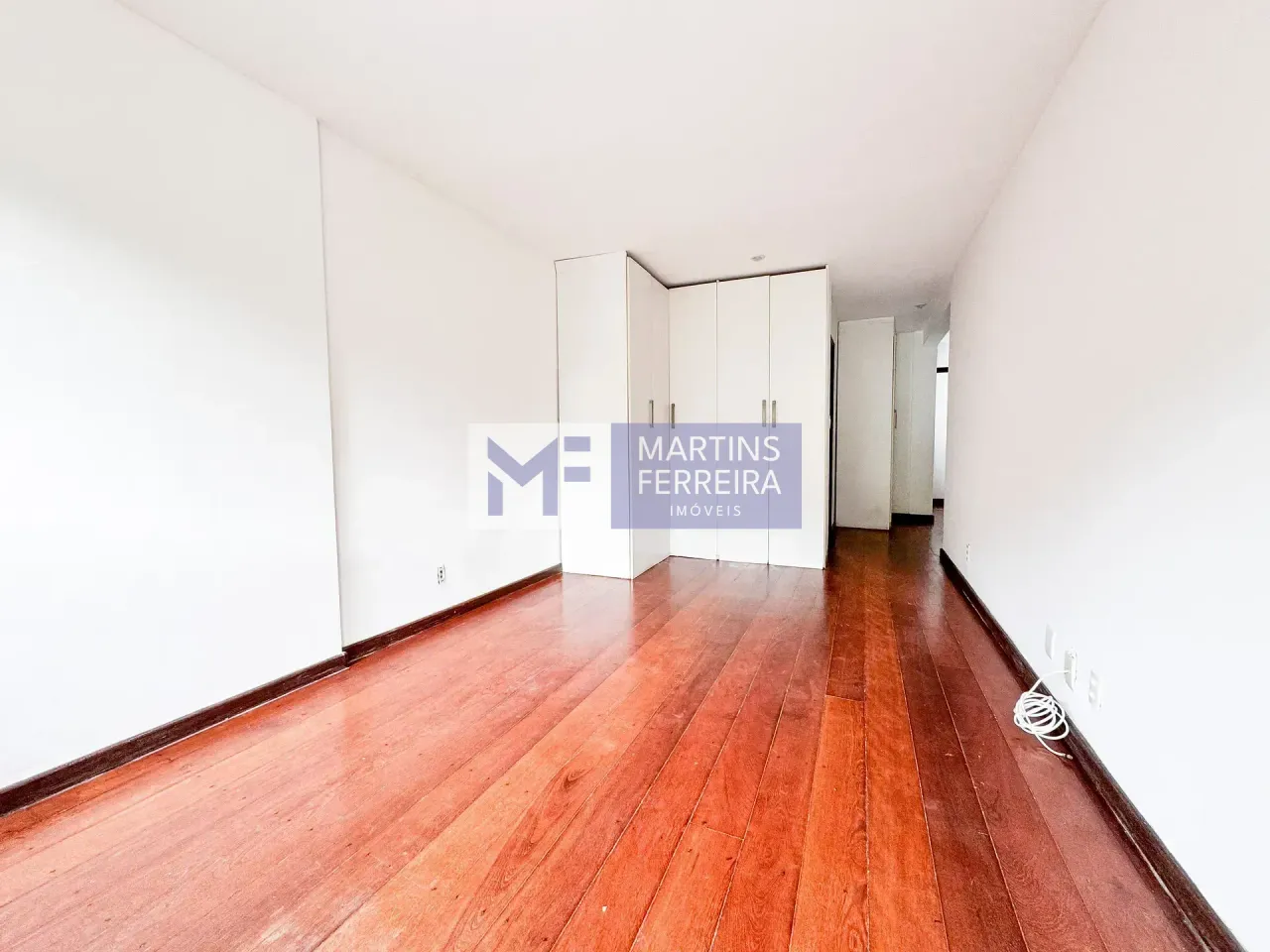 Rental penthouse with 3 suites and a closed-off kitchen — photo 10
