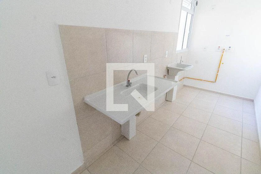 2-bedroom apartment with a closed-off kitchen — photo 15
