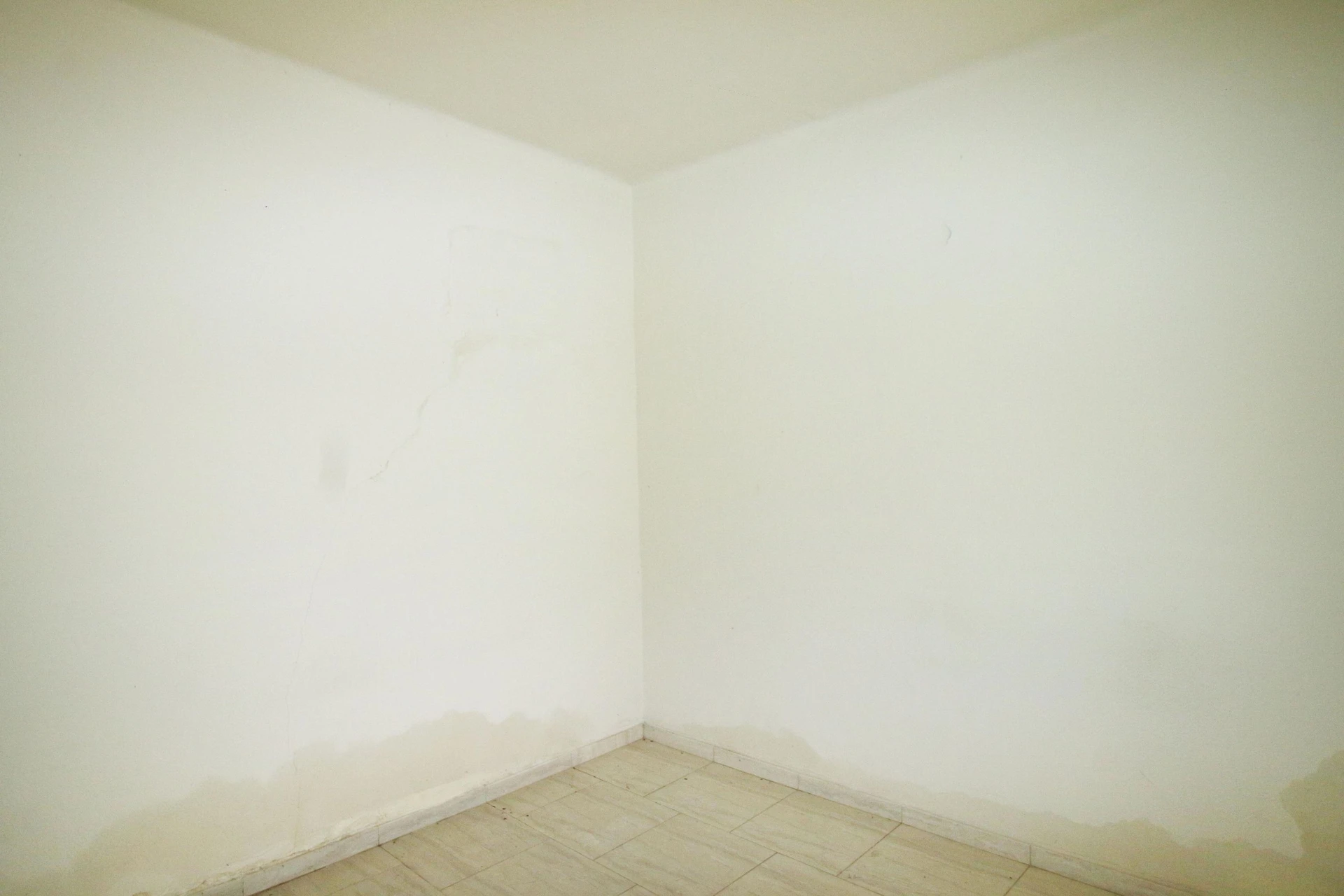 One-bedroom house with a garden — photo 16