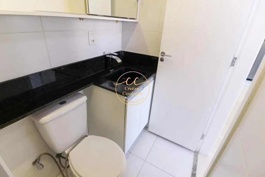 Furnished 2-bedroom apartment with 1 en-suite and balcony — photo 10