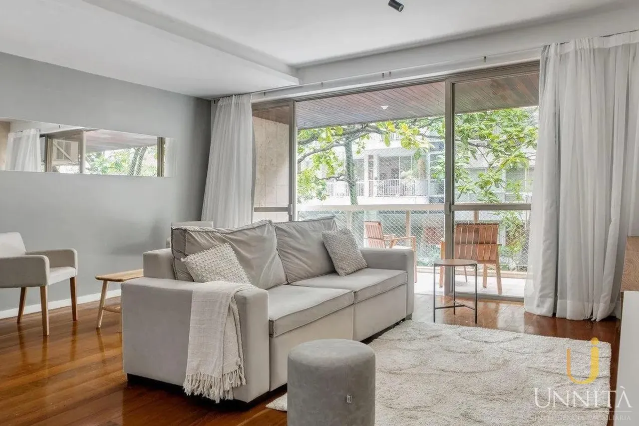 Apartamento amueblado con 3 dormitorios y 3 baños
