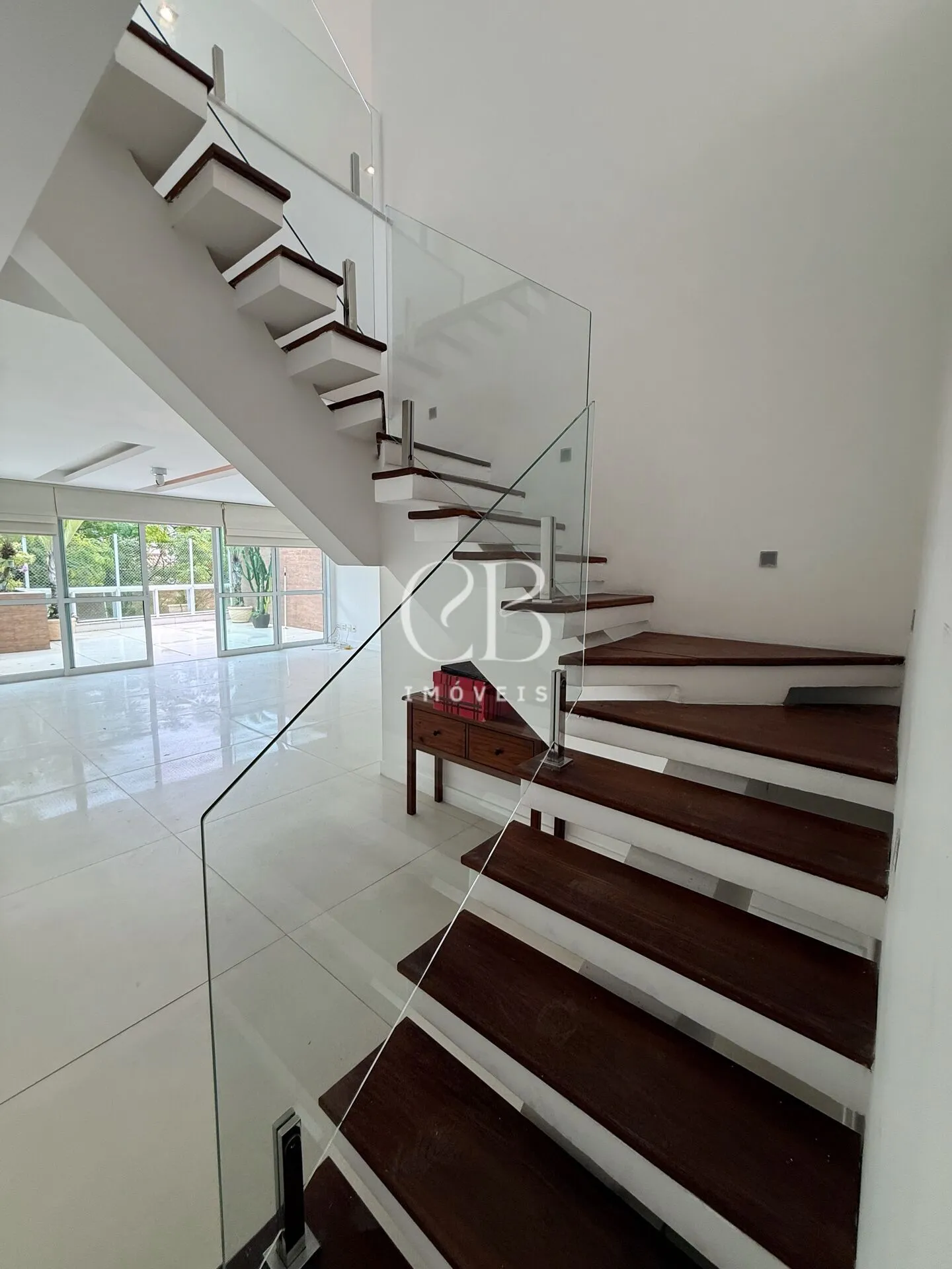 4-bedroom apartment with 5 bathrooms and 3 parking spaces — photo 23