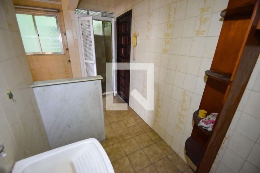 Apartment, 69 m², with wood or laminate floors — photo 7