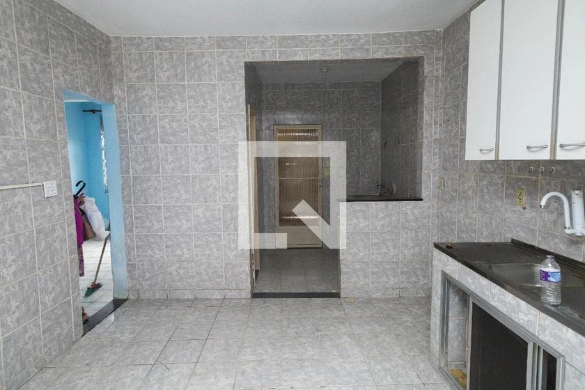 3-bedroom house with private garden and laundry area — photo 21