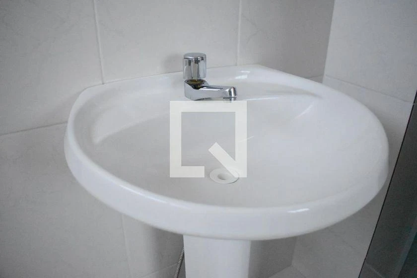 Wood or laminate floors in a 3-bedroom apartment, 133 m² — photo 30