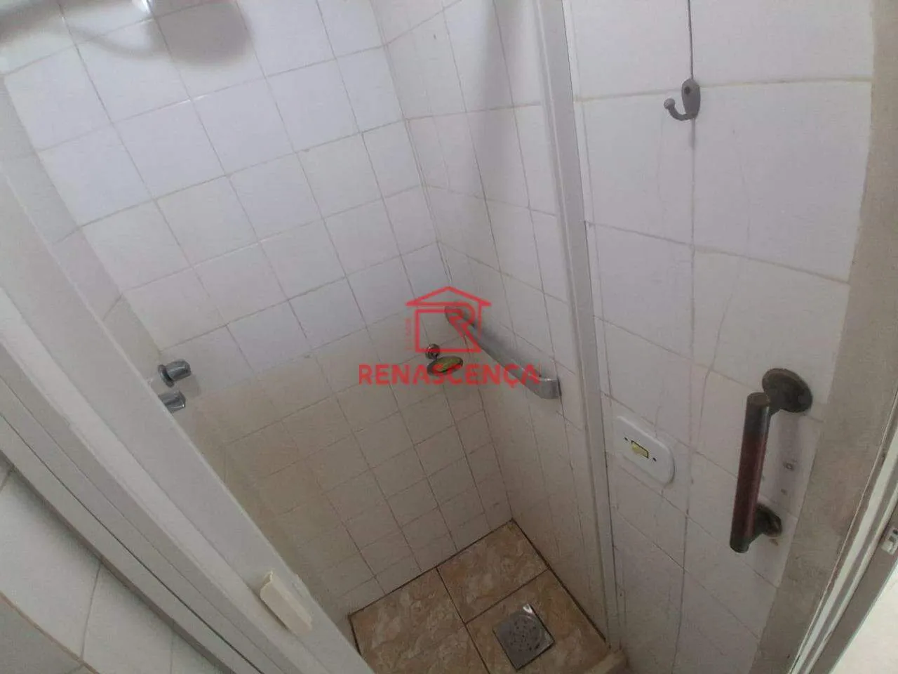 Квартира на 2-му поверсі з дерев'яною підлогою або ламінатом — photo 19