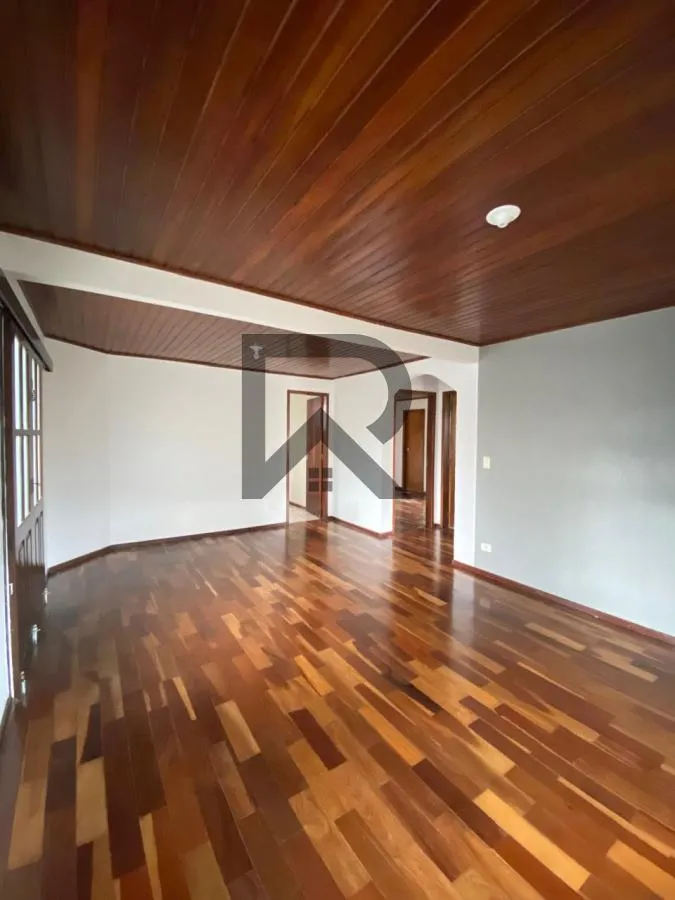 70 m² rental house with 2 bedrooms and 4 parking spaces