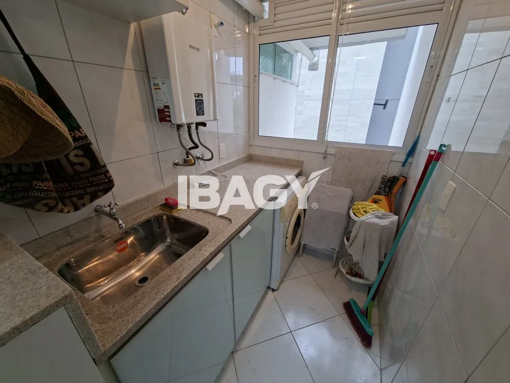 Furnished apartment with 2 bedrooms and 1 parking space — photo 8