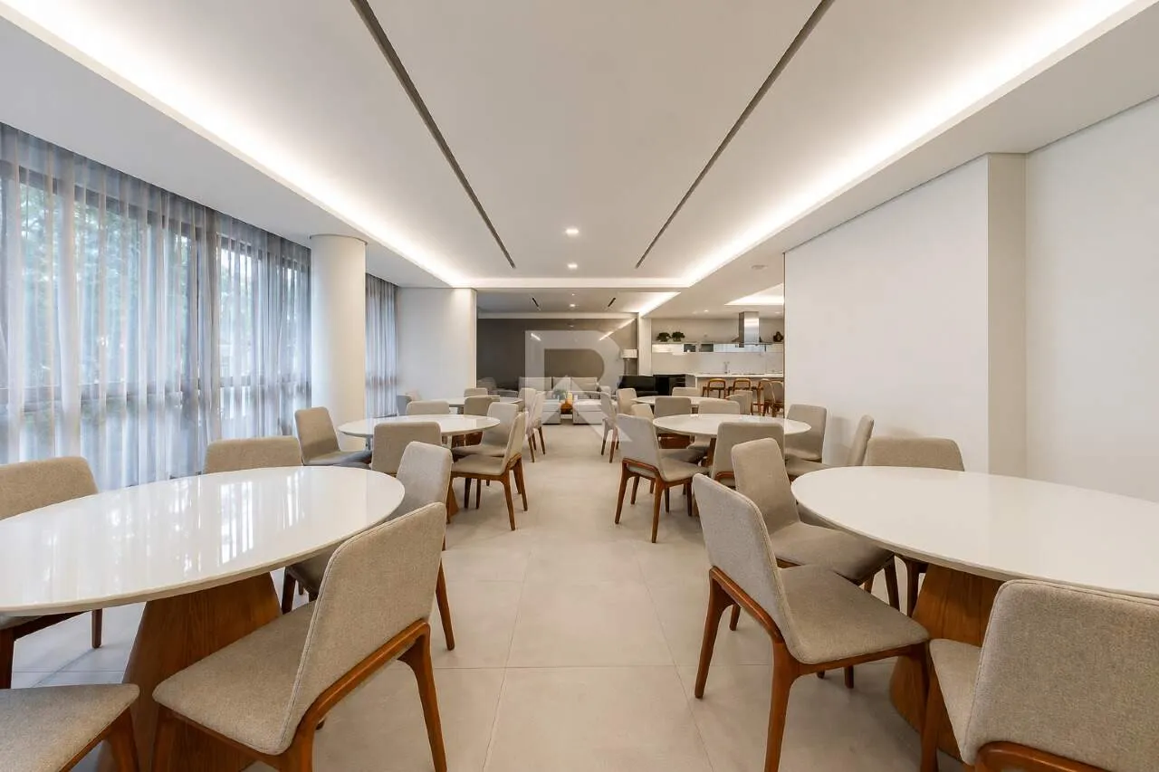 Квартира 230 м²: 3 спальни с ванными и 4 парковки — photo 4