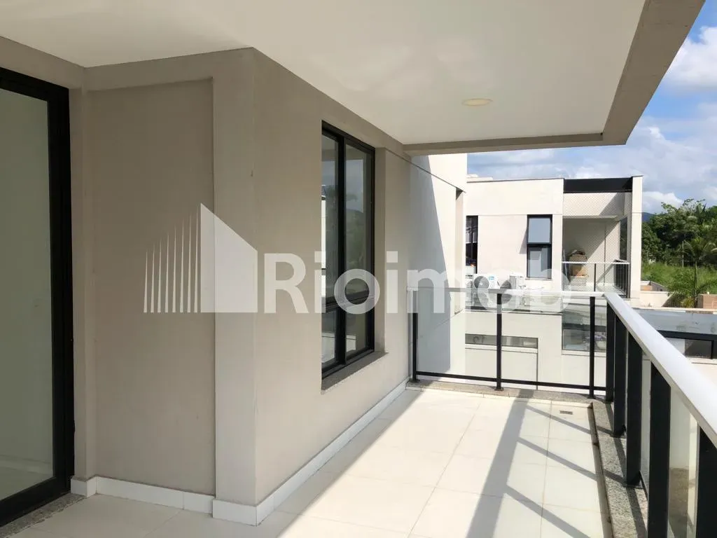 Duplex house with 3 suites and 5 bathrooms, 366 m² — photo 3