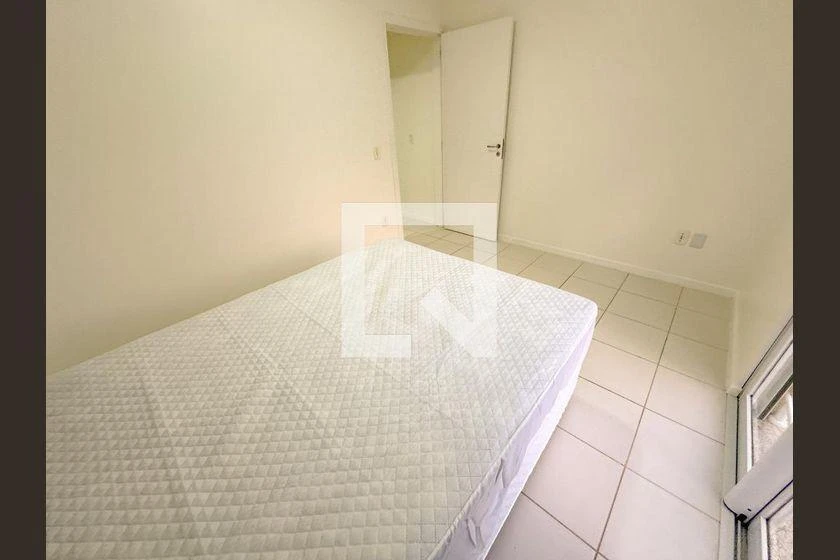 Apartamento com cozinha separada e 2 quartos e 1 vaga — photo 17