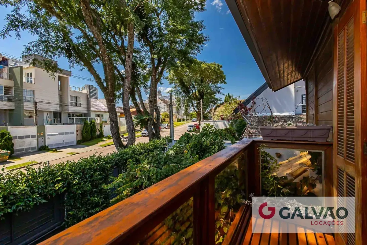 Casa sin amueblar con 3 dormitorios, cocina cerrada y balcón — photo 30