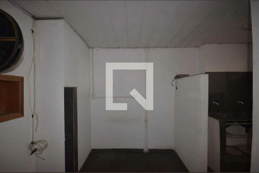 1-bedroom apartment with an electric shower — photo 22