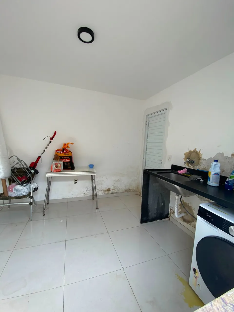 Casa amueblada con 3 dormitorios y cocina cerrada moderna — photo 19