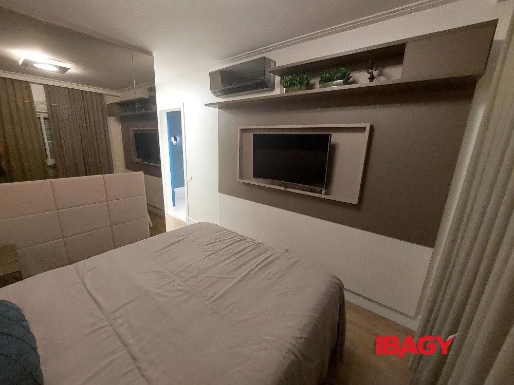 Furnished 2-suite apartment with enclosed balcony — photo 84