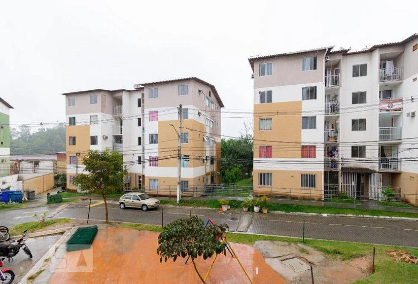 2-bedroom apartment in a building with a pool — photo 3