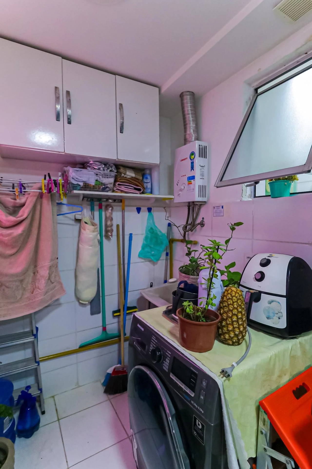 Furnished apartment, 43 m², with a mountain view — photo 4