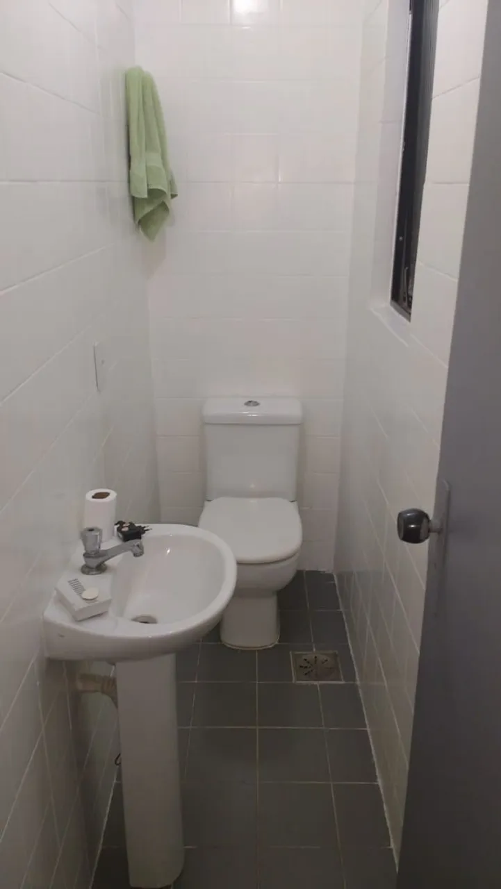 Furnished 3-bedroom apartment with a separate kitchen — photo 3