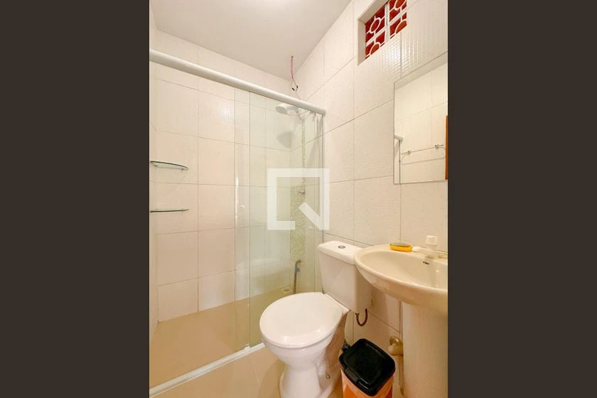 Furnished apartment, 40 m², with floor-to-ceiling windows — photo 27